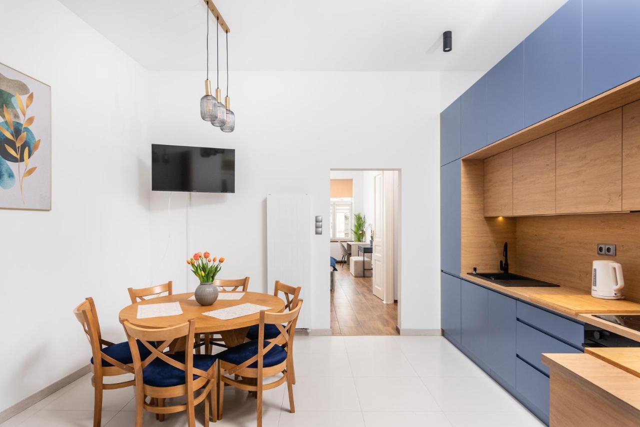 Premium Splendid Old Town Suites - By Upstairs คราคูฟ ภายนอก รูปภาพ
